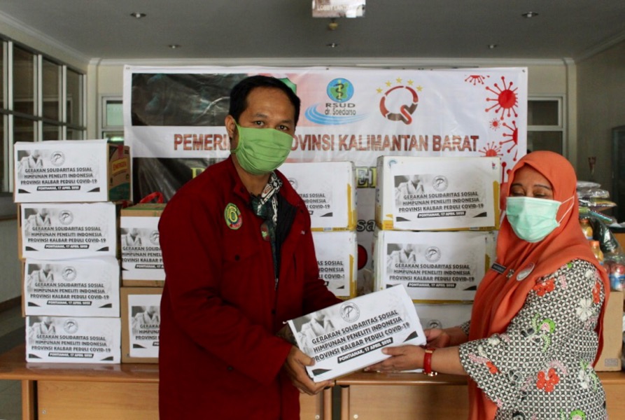Himpenindo Kalimantan Barat Serahkan Bantuan APD ke RSUD Soedarso
