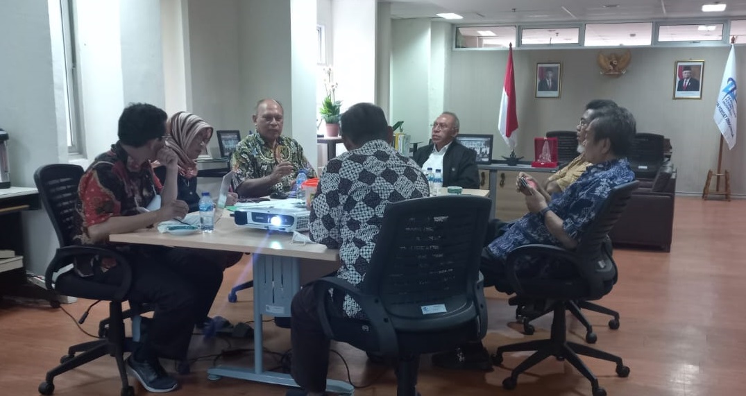 Diskusi Keluhan Periset